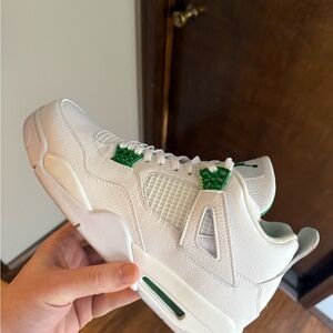 Jordan 4 Retro - Metallic Green
